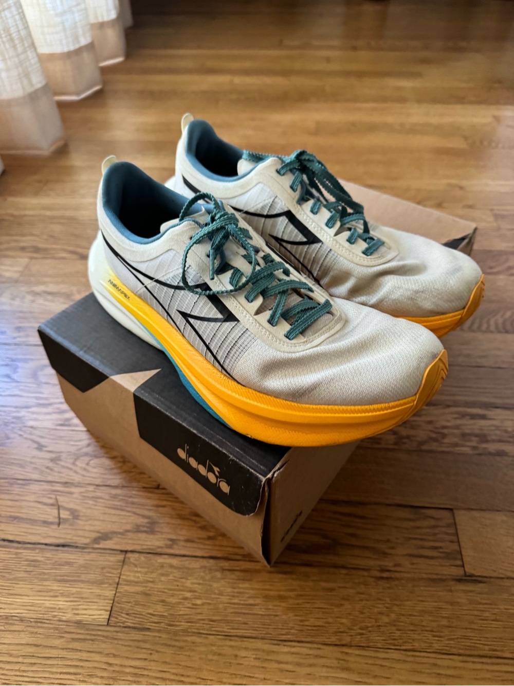 Diadora Gara Carbon